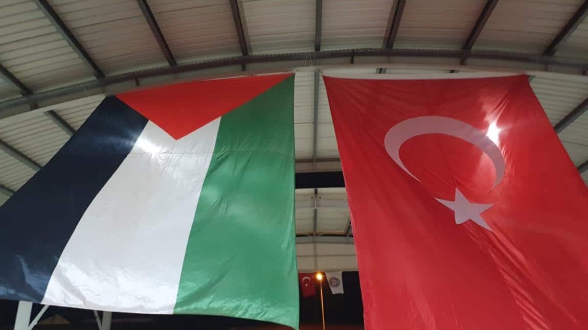 FİLİSTİNE DESTEK İLÇE KERMESİ YAPILDI